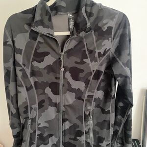 Yogalicious - Gray Camo - Athletic ZipUp Jacket